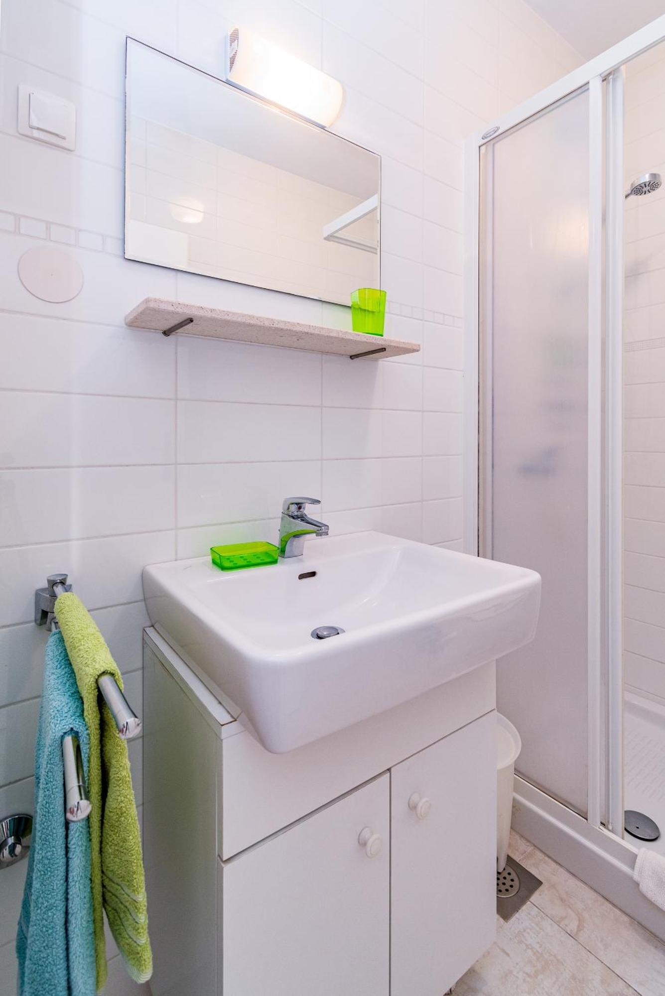 Apartments By The Sea Medveja, Opatija - 7720 Lovran Room photo