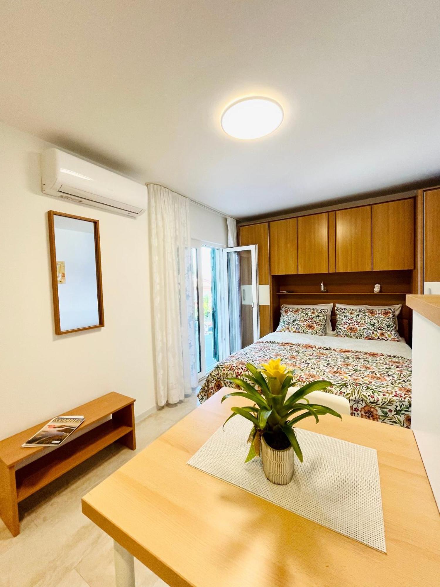 Apartments By The Sea Medveja, Opatija - 7720 Lovran Room photo
