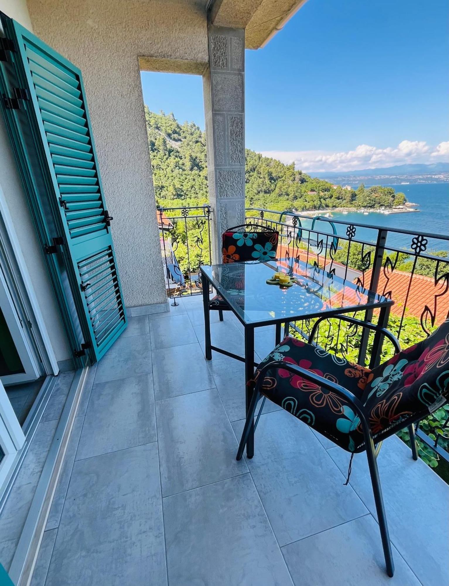 Apartments By The Sea Medveja, Opatija - 7720 Lovran Exterior photo